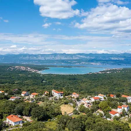Lorenzo In Klanice - Kvarner Region بيت ضيافة Dobrinj