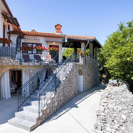 Πανσιόν Lorenzo In Klanice - Kvarner Region